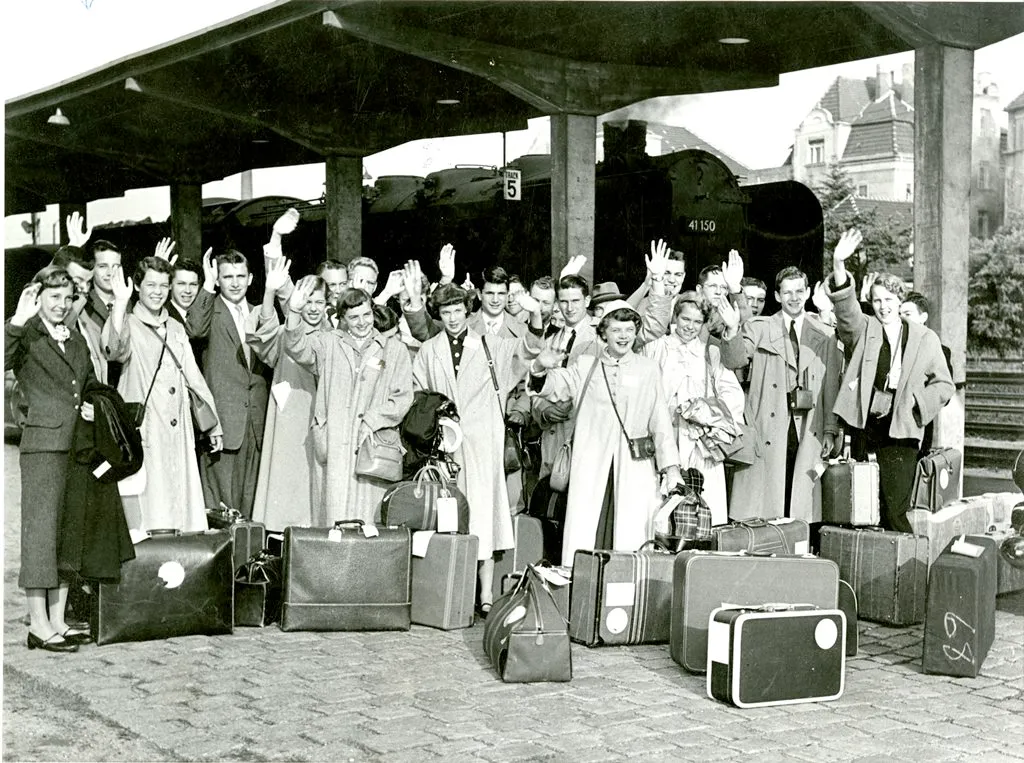 Arrival of 28 AFS Americans Abroad Summer Program Participants in Berlin-Lichterfelde, Germany in July 1954. Courtesy of the Archives of the American Field Service and AFS Intercultural Programs (AFS Archives.) This image cannot be reproduced outside the guidelines of United States Fair Use (17 U.S.C., Section 107) without advance permission from the AFS Archives.