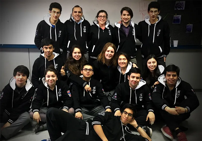 Coline Goyon avec sa classe scientifique