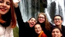 Lors d’un week-end AFS à Jajce, ville de Bosnie connue pour ces chutes d’eau.