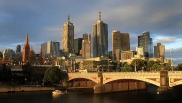 bridge-and-skyline-of-melbourne-australia