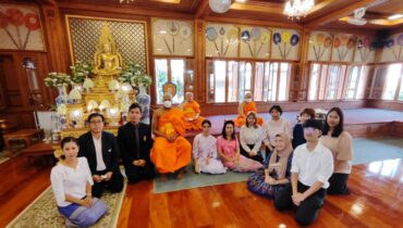 รูปรวม เอเอฟเอสHosting Team+รร.วัดราชโอรส+รร.สวนกุหลาบธน+คุณแม่Naby+คุณครูมดบุศรินทร์