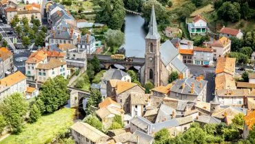 FRA-LI-village-in-france