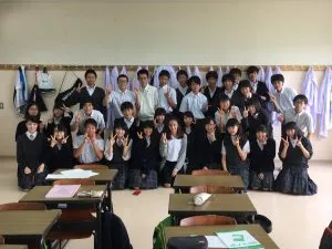 JPN-HS-students-in-japan-1
