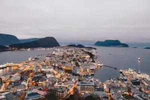 NOR-HS-aerial-landscape-in-norway