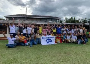 COL-GP-students-and-afs-colombia