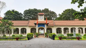 High School in Vietnam_School