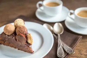 AUS-HS-sachertorte-food-austria