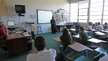 Benefits-of-hosting-for-language-teachers-blog-770×512