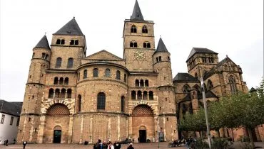 Deutsche Kirche: AFS Gastkind Misato aus Japan in Deutschland