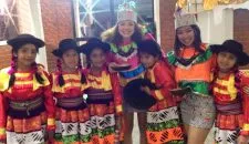 ERFAHRUNGSBERICHT-Peru-Auslandsjahr-Anouk-2015-Tanzgruppe