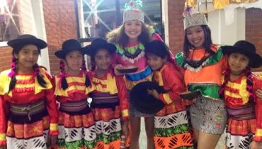 ERFAHRUNGSBERICHT-Peru-Auslandsjahr-Anouk-2015-Tanzgruppe