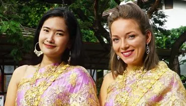 ERFAHRUNGSBERICHT-weltwaerts-Thailand-Sina-2018-Candle-Festival-2