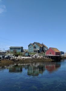 Kanada-Häuser Meer-suchakra-sharma-unsplash