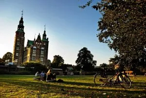 Park mit Schloss Rosenborg in Kopenhagen