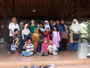 GASTFAMILIE-Indonesien-Auslandsjahr-Katrin-2012