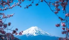 HEADER-Japan-Fujiyama-jj-ying-unsplash