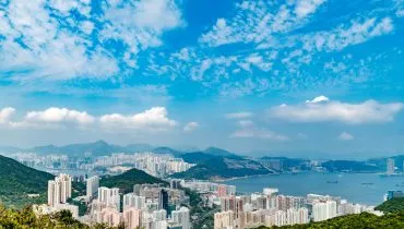 Hongkong-Skyline-MarciMarc105-pixabay