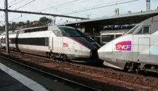 Fahre mit dem Zug zum Schüleraustausch nach Frankreich