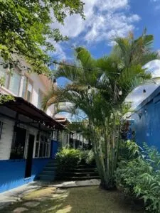 Nachbarschaft in Costa Rica - genieße deinen Freiwilligendienst.