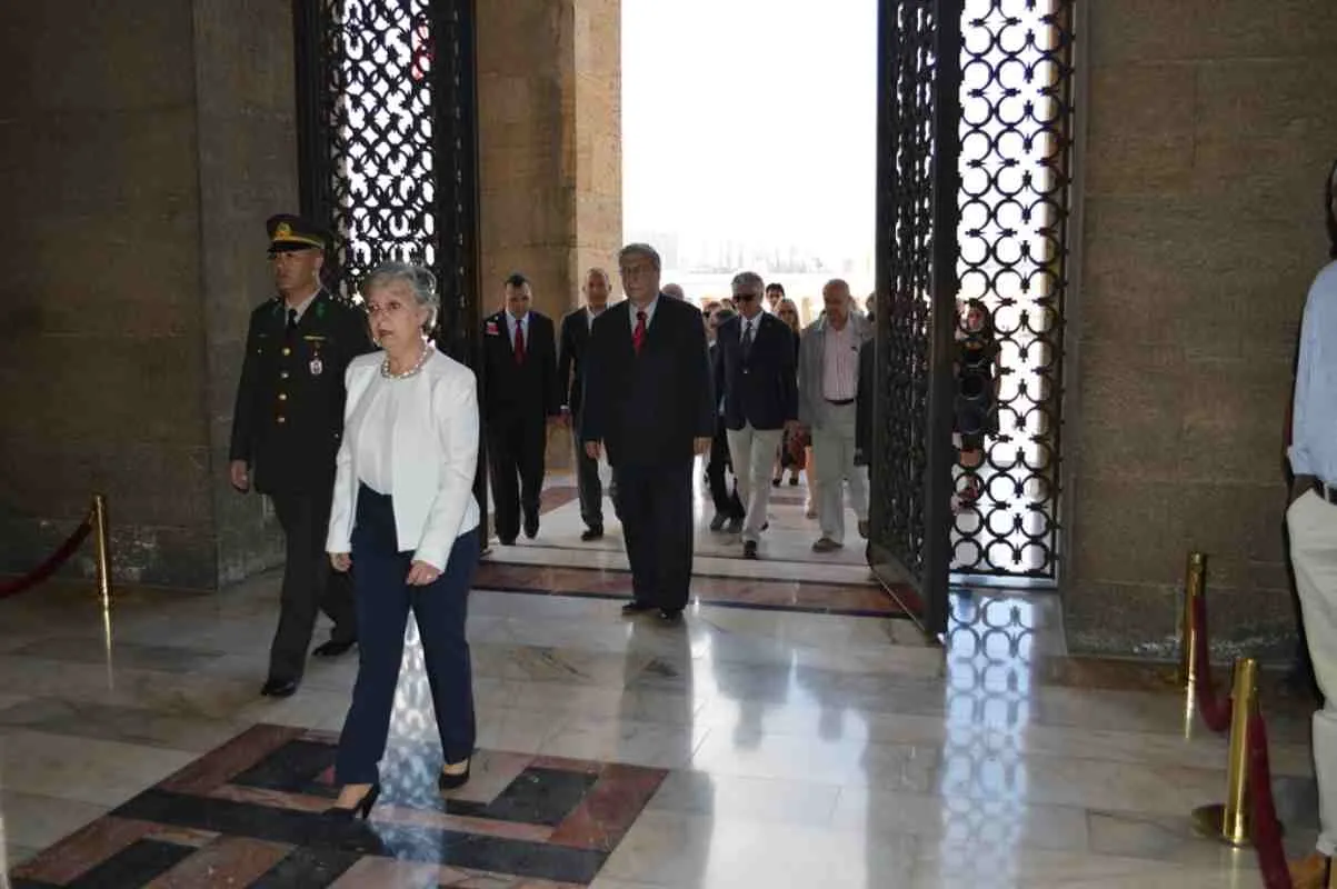 Türk Kültür Vakfı vakfedenler arşivinden bir fotoğraf