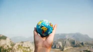 adventure-ball-shaped-blur-346885