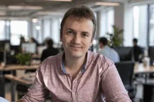 volunteer-stockphoto-kenneth