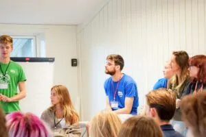 volunteer-stockphoto-2