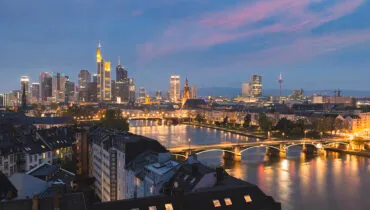 2-city-of-frankfurt-am-main-skyline-prasit-rodphan