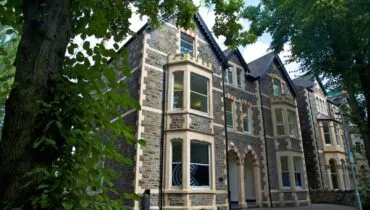 ZlpjYNtmeEa-a0Tzdn6I8g-CEA—School-buildings–2- (1)