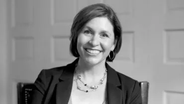 Julie+b.w – Julie Meyer