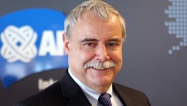 Dr. Urs-Rainer von Arx