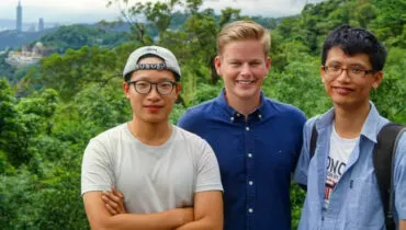 Hugh_Holland_Visiting_my_Taiwanese_friends_______________________in_Taipei