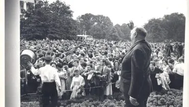 Galatti Waving, 1961