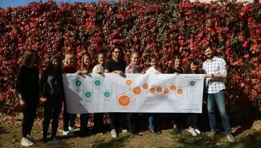 45008538_187967142132966_7399992359087243264_o-370×210