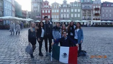 25436158_1739721202767398_1995276360_n