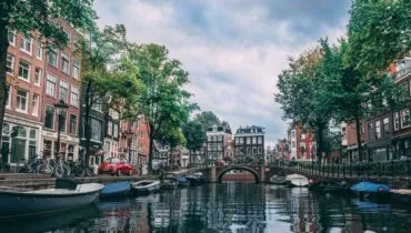 pexels-chait-goli-2031706