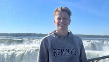 Oliver argentina iguazu falls 2023