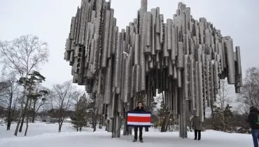 Finlandia – NH12 Jose Pablo Zuniga en Monumento Sibelius