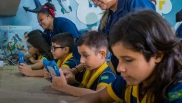 HD4p8JuFzEGmAKms9URZHg-educacao-fund-1