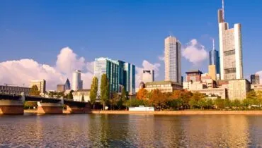 csm_frankfurt-skyline_59274ec181