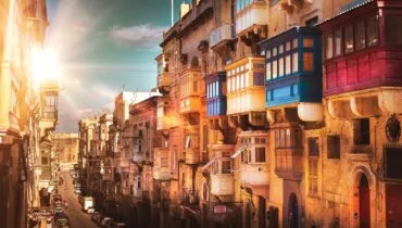 zoltan-tasi-nMFMlK4XpQU-unsplash