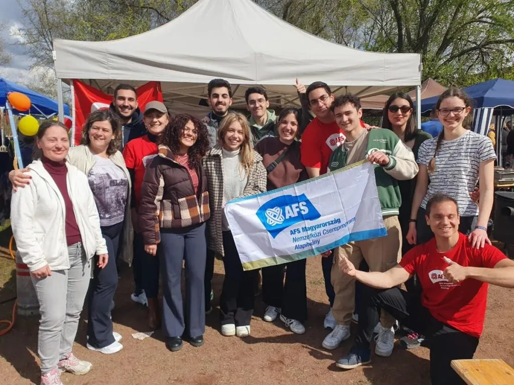groupe de participants et volontaires hongrois