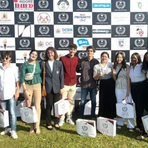 Vaihto-oppilaaksi Intiaan