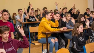 Hungría-colegio-1200×675