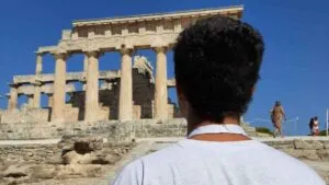 Grecia-personas-1200×675