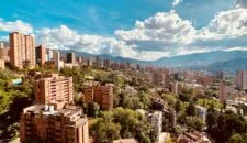 Colombia daniel-vargas-Csn2LCZqGWs-unsplash