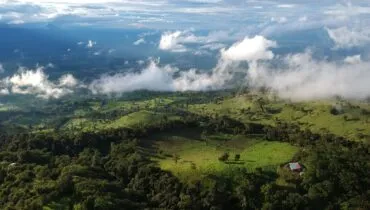 Costa Rica miguel-vargas-MYUsXCTcRDc-unsplash