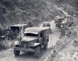 13.-AFS-with-the-british-and-french-armies