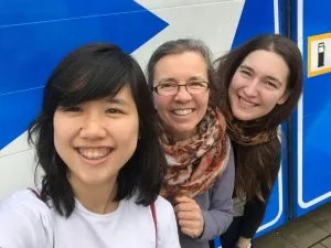 Fah, Grossmutter und Frau Schneider