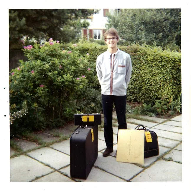 Hefti-Leaving-home